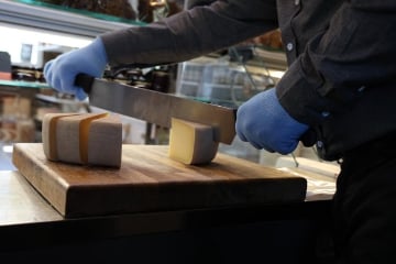94420101_03